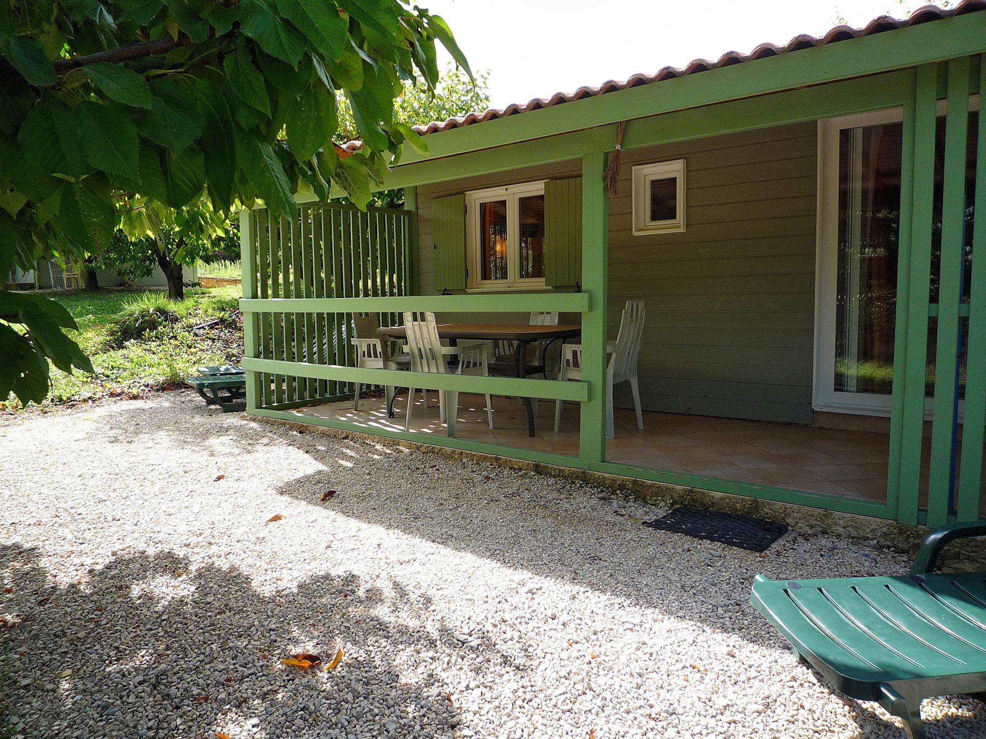 f84253chalet1